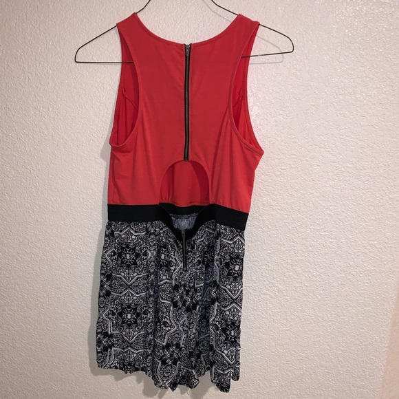 Orange & black & white Patterned short jumpsuit - Picture 6 of 8